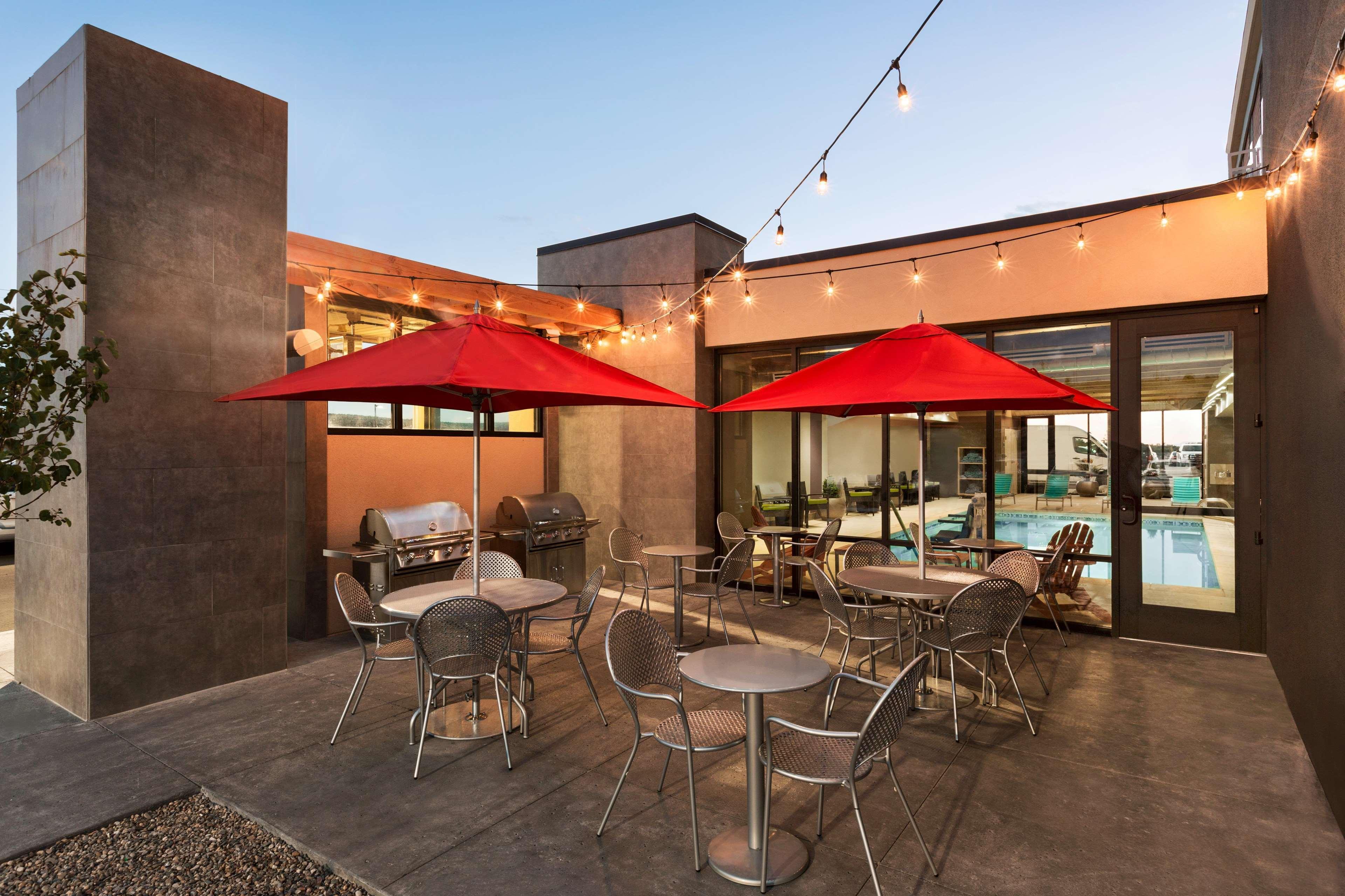 Home2 Suites By Hilton Farmington/Bloomfield Exterior foto